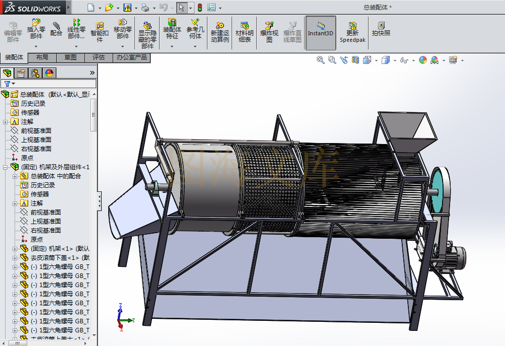 青皮核桃去皮清洗机Solidworks三维图.png