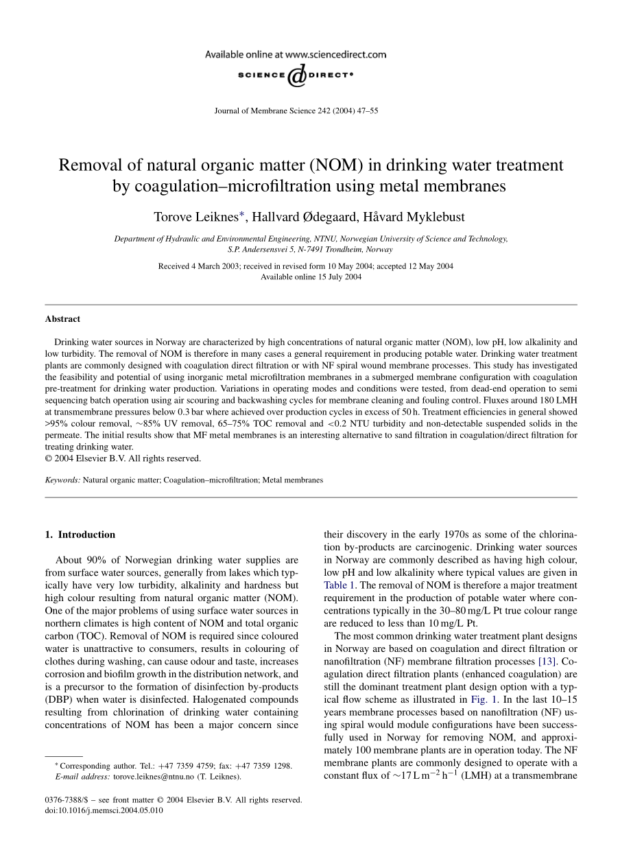 外文原文-使用金属膜混凝-微滤法对水中有机物的去除.pdf_第1页
